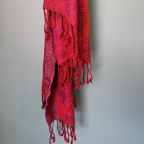 Stunning Red and Purple Paisley Designed Oversized Scarf - Picture 7 of 10